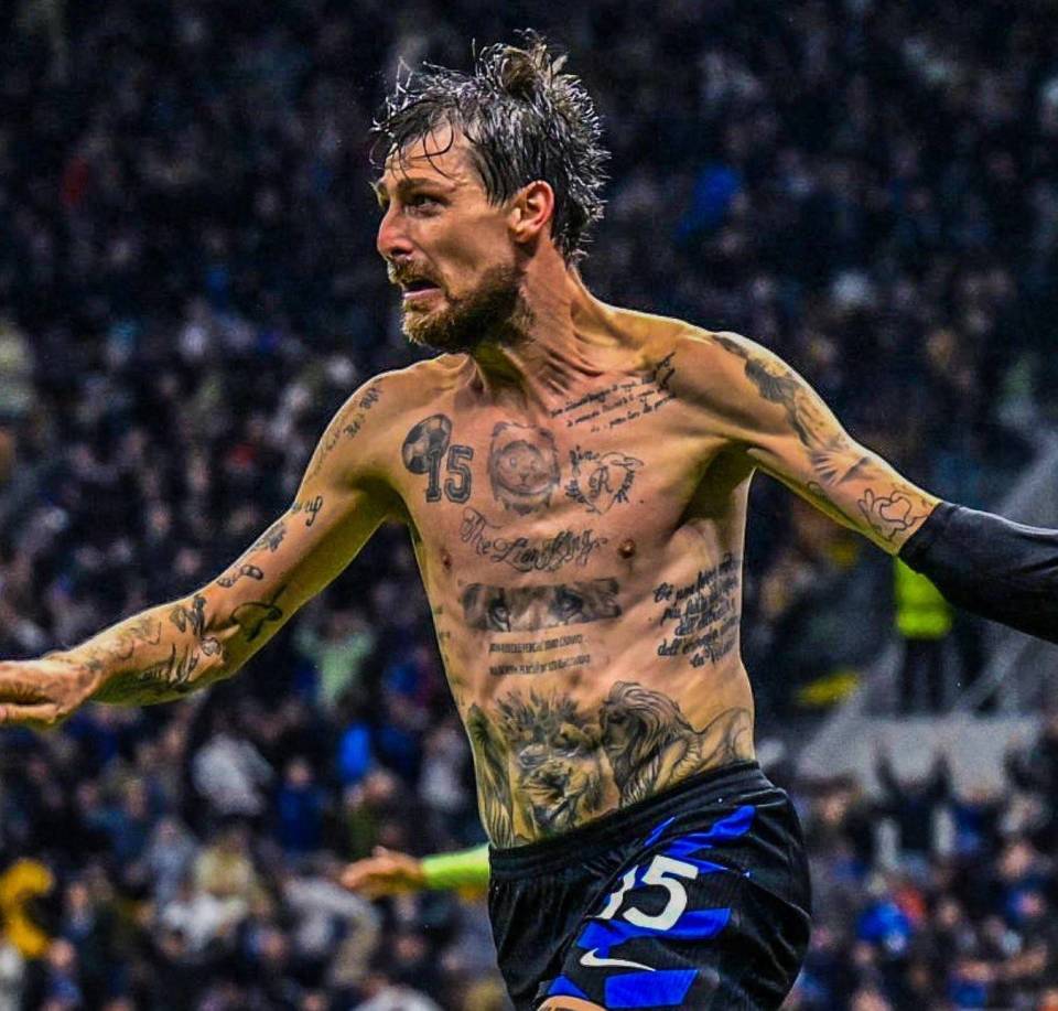 仅展示了他 仅展示了他