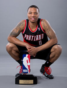 同时他的持 同时他的持